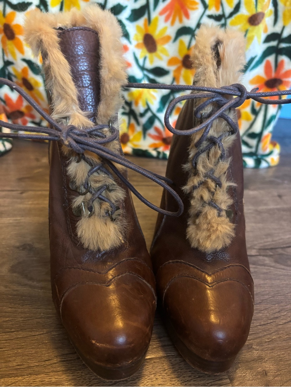 Vintage Women’s Brown Fur Lace-Up Ankle Boots